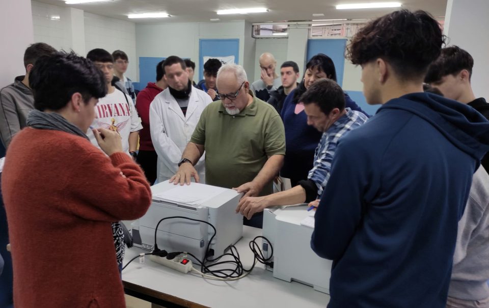 Diversifica y Vortex colaboran en el proyecto Aulas sin Fronteras